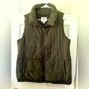 Old navy L green puffer vest